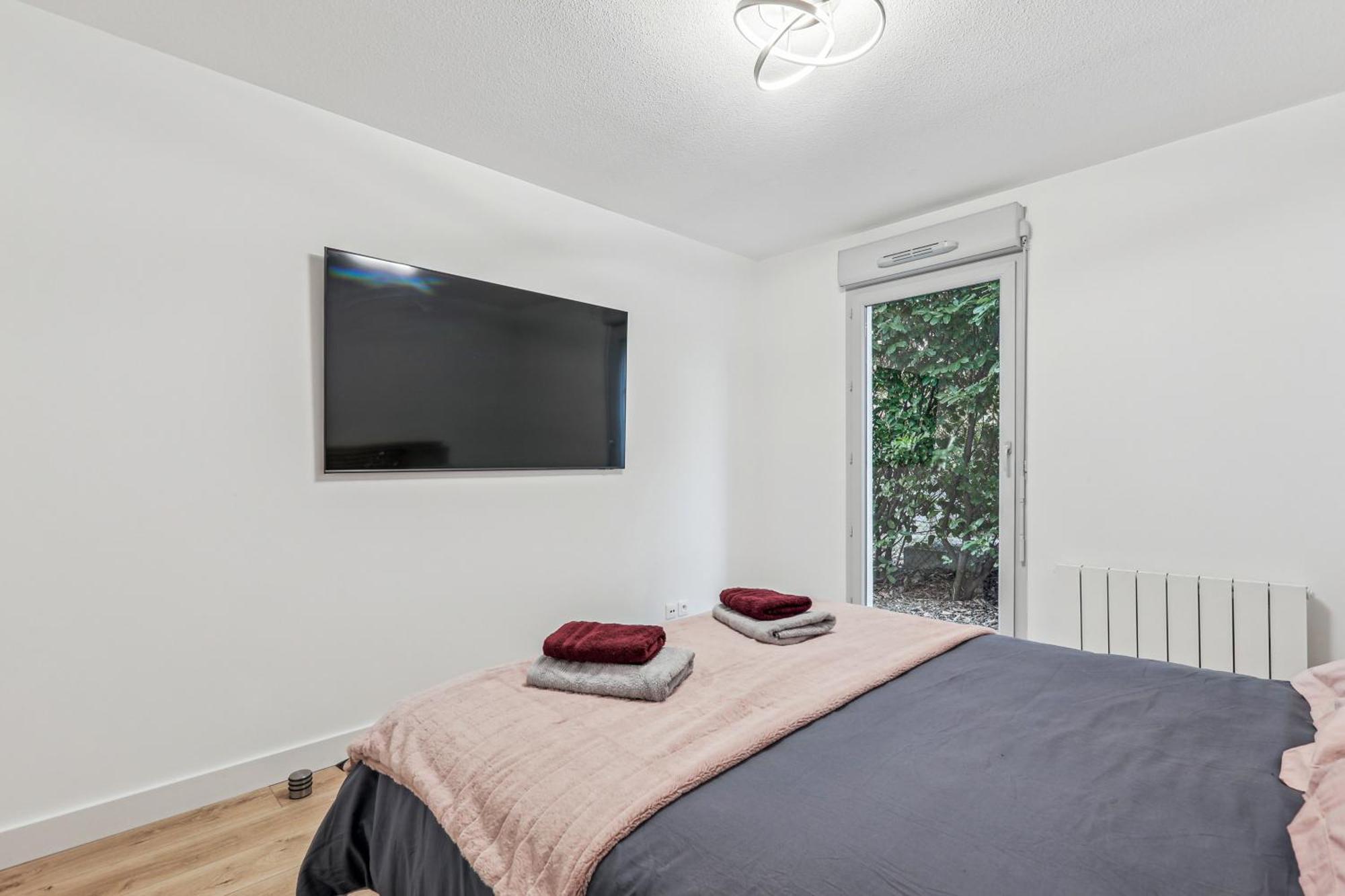 Comfort And Tranquility Near Lyon And Groupama Stadium, 4 Personnes Meyzieu Exterior foto